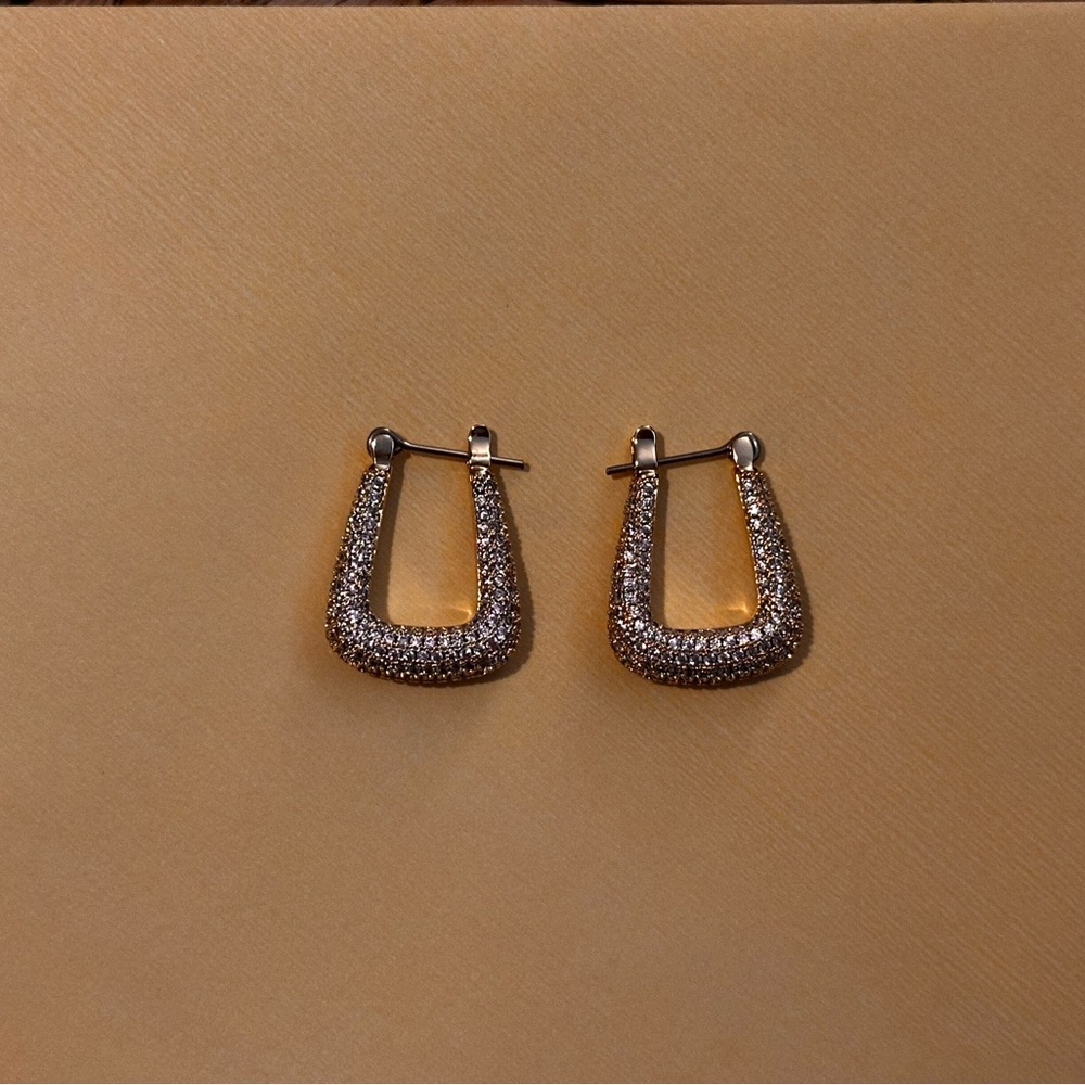 UJ Bright Hoops